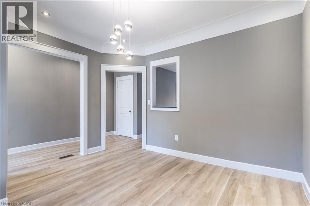 86 SMITH Avenue - 6