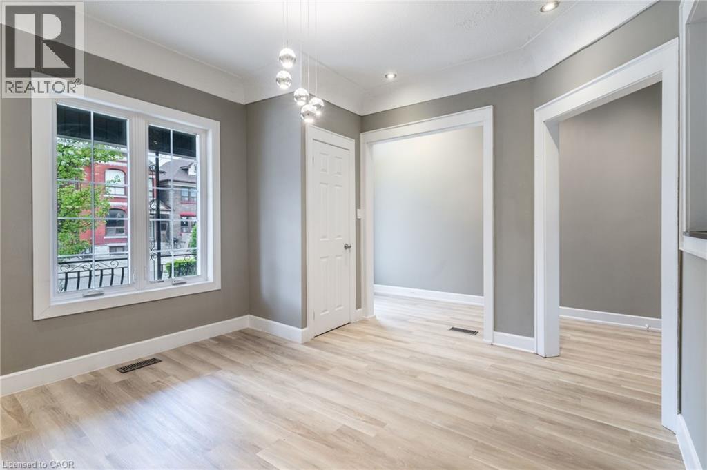 86 SMITH Avenue - 7
