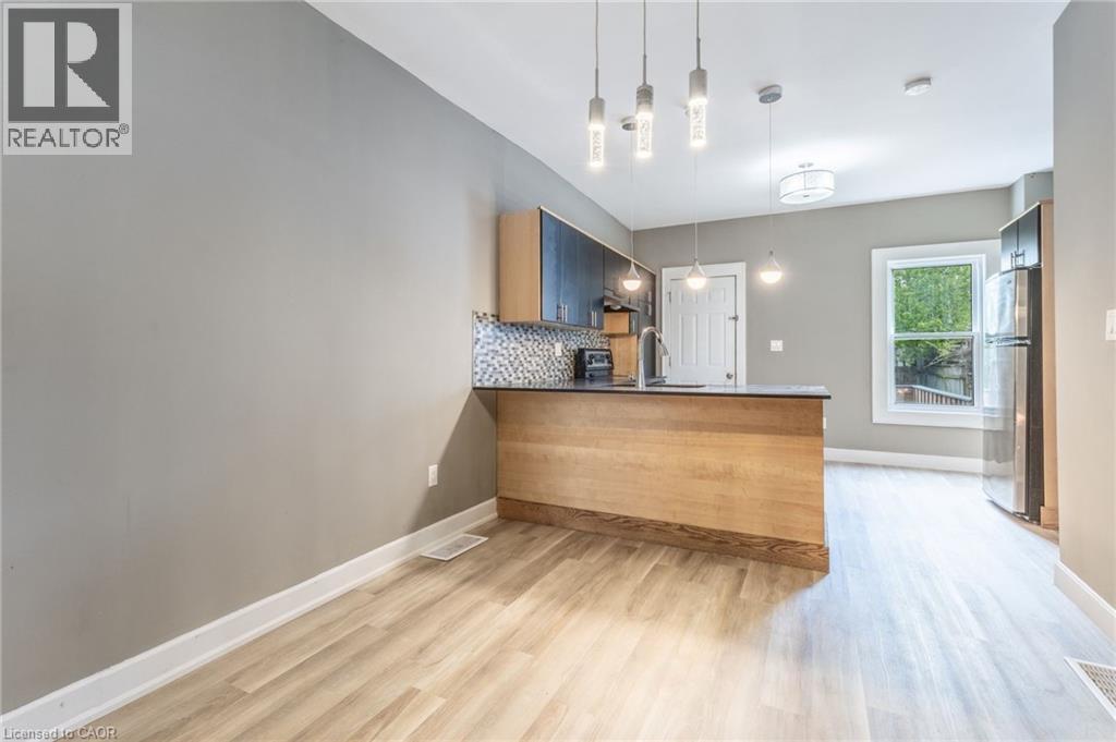 86 SMITH Avenue - 9