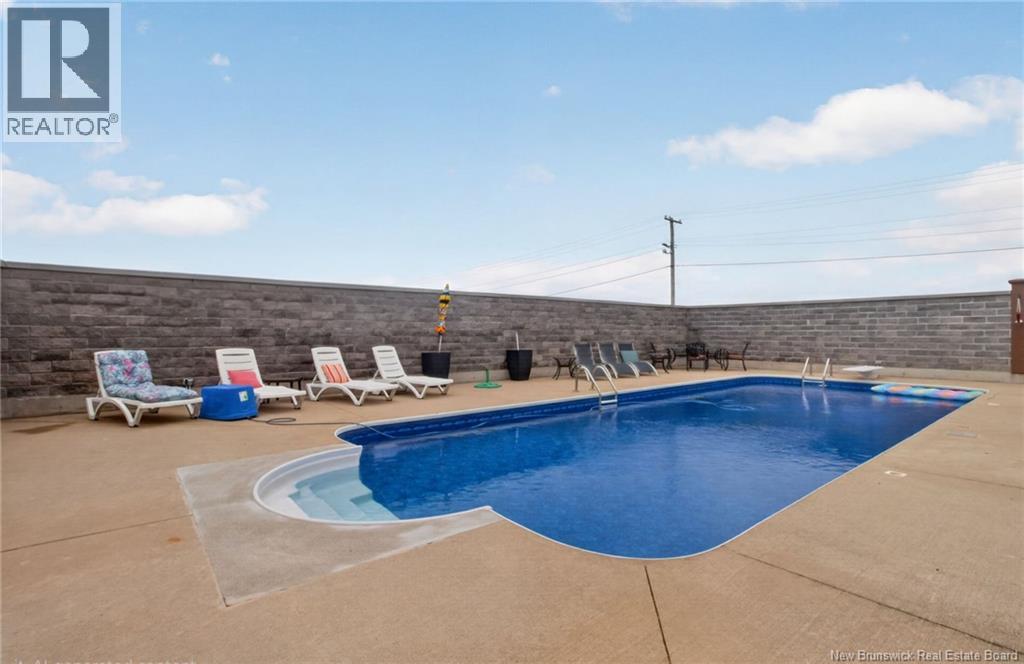 2114 RTE 950 - Image 35