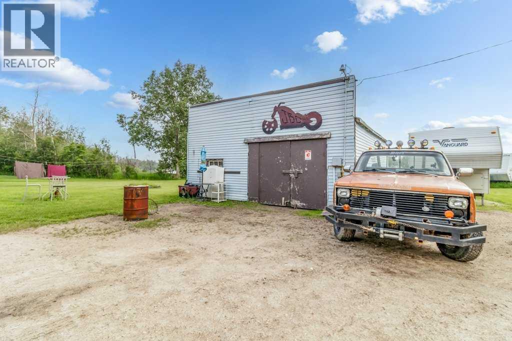 23243 Township Road 374 - 41