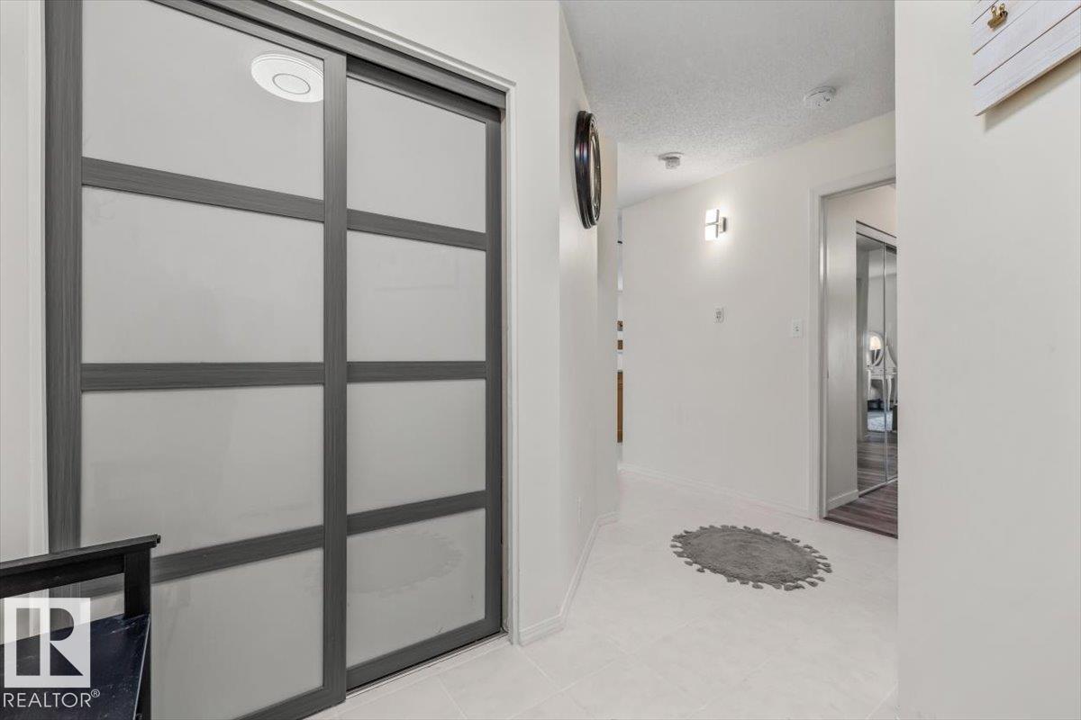 #704 9707 105 ST NW - Image 25