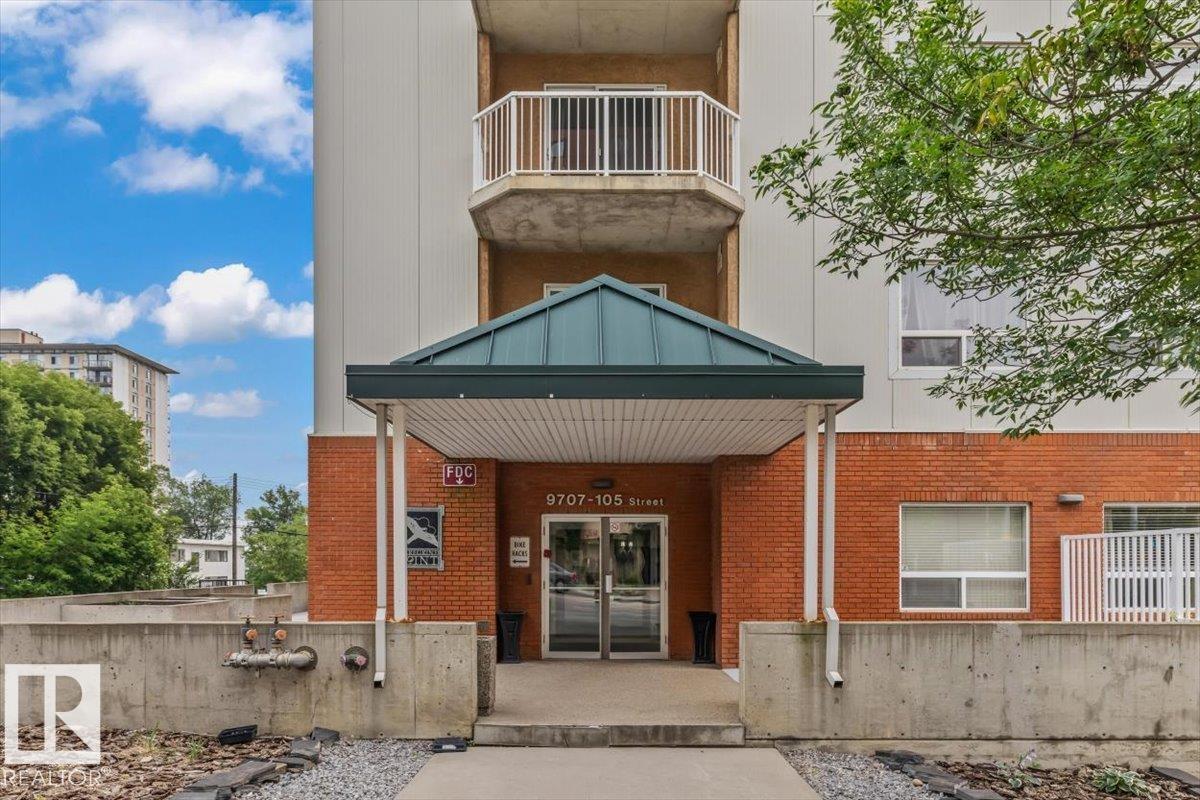 #704 9707 105 ST NW - Image 31
