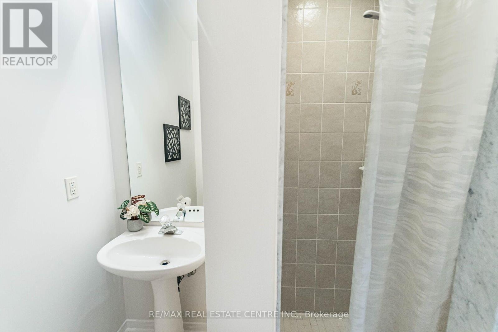629 LUMBERTON CRESCENT - 11