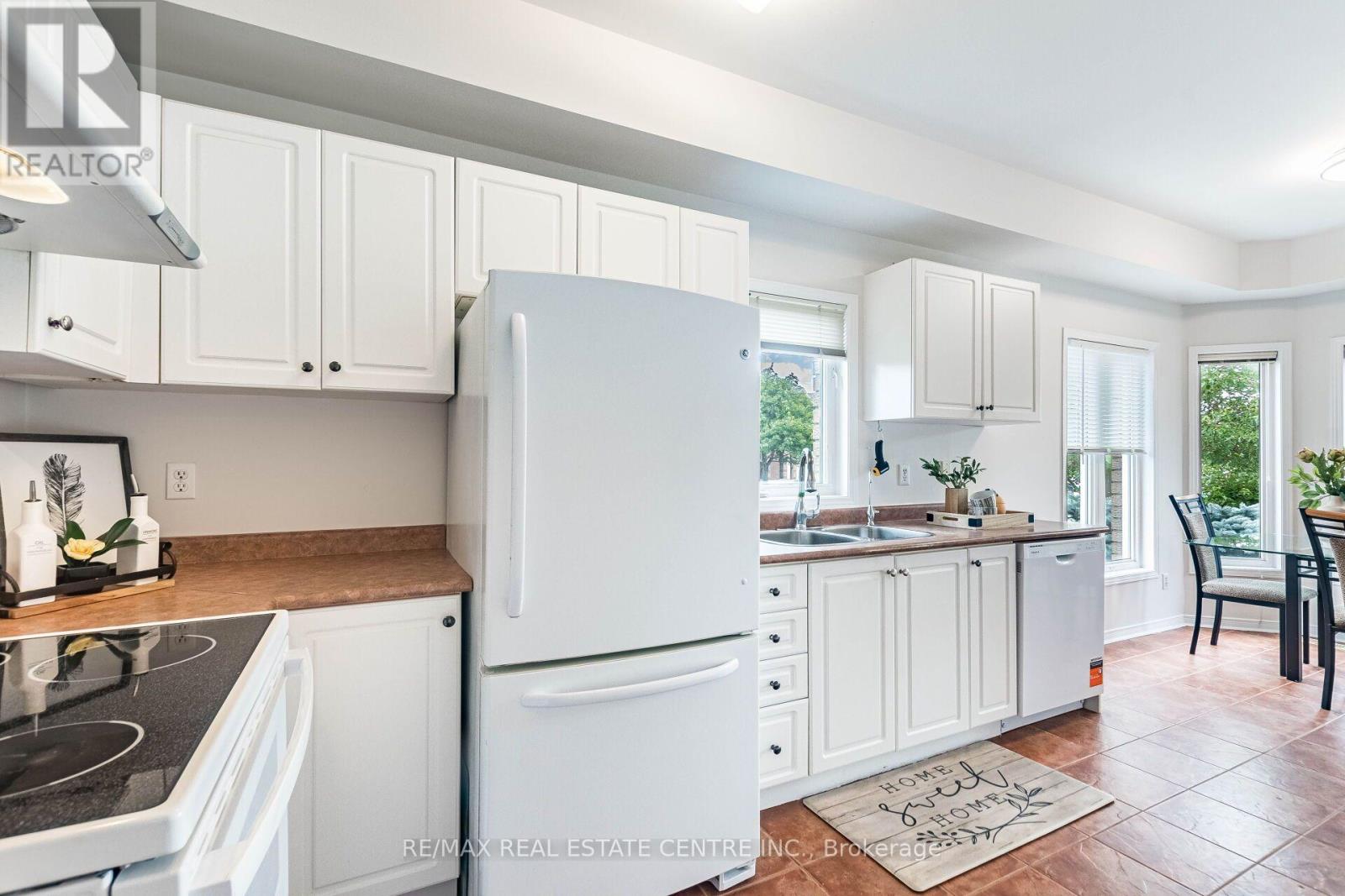629 LUMBERTON CRESCENT - 12