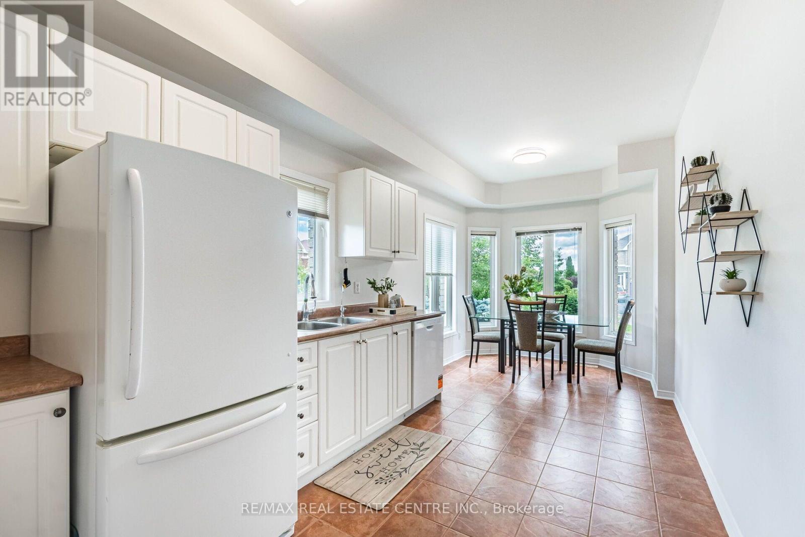 629 LUMBERTON CRESCENT - 14