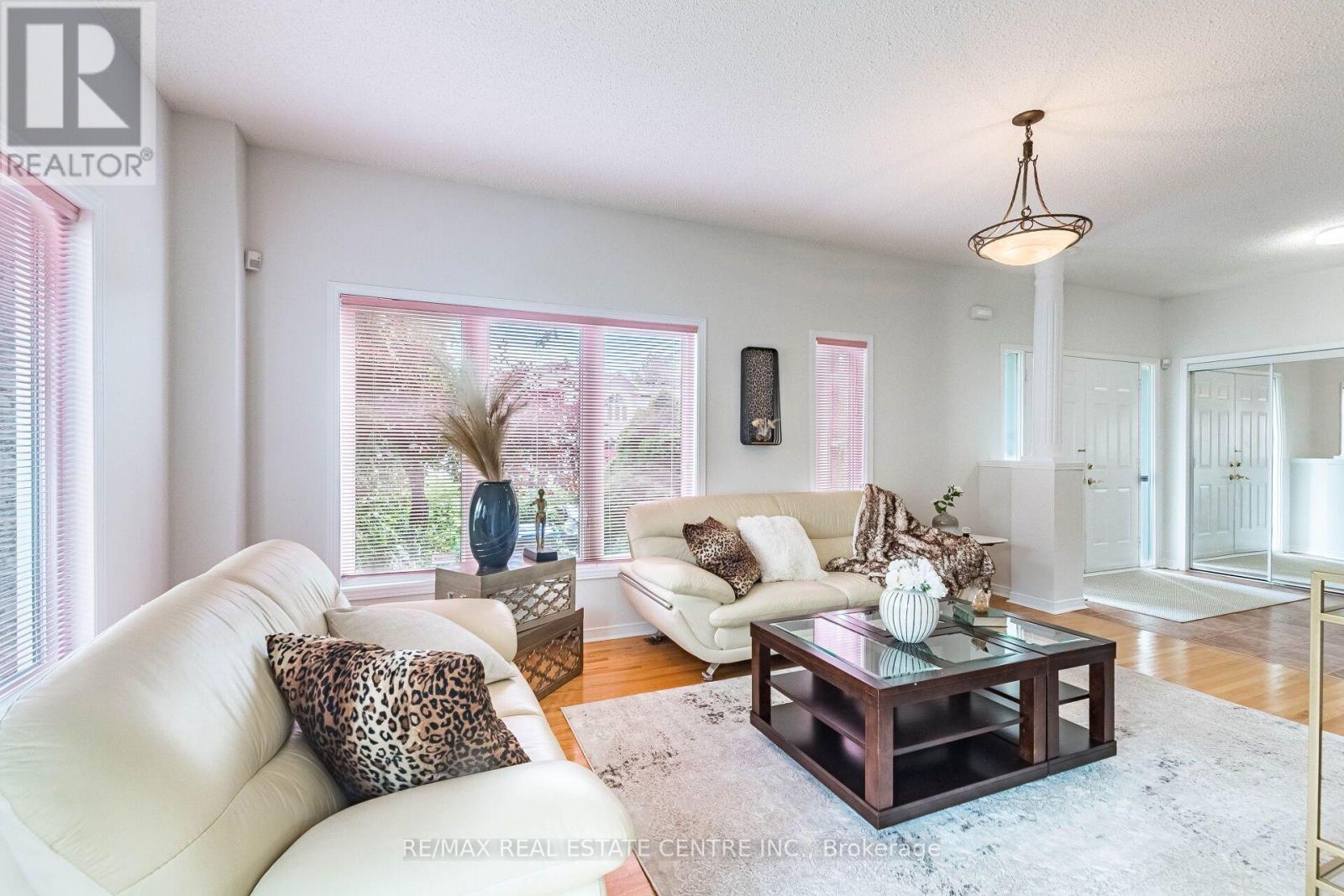 629 LUMBERTON CRESCENT - 7
