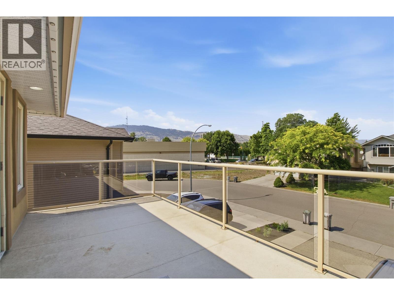 819 Arlington Court - 26