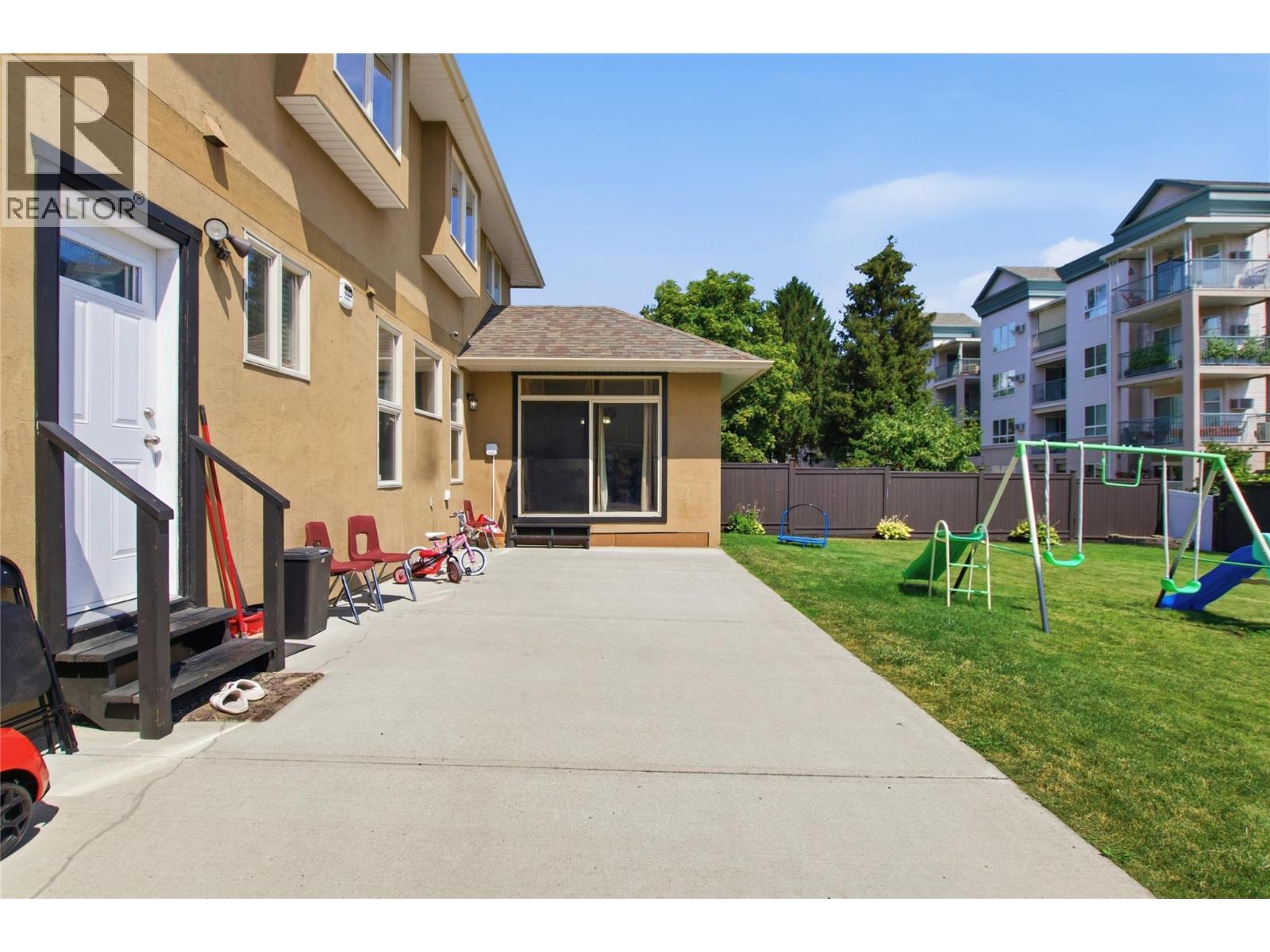 819 Arlington Court - 47