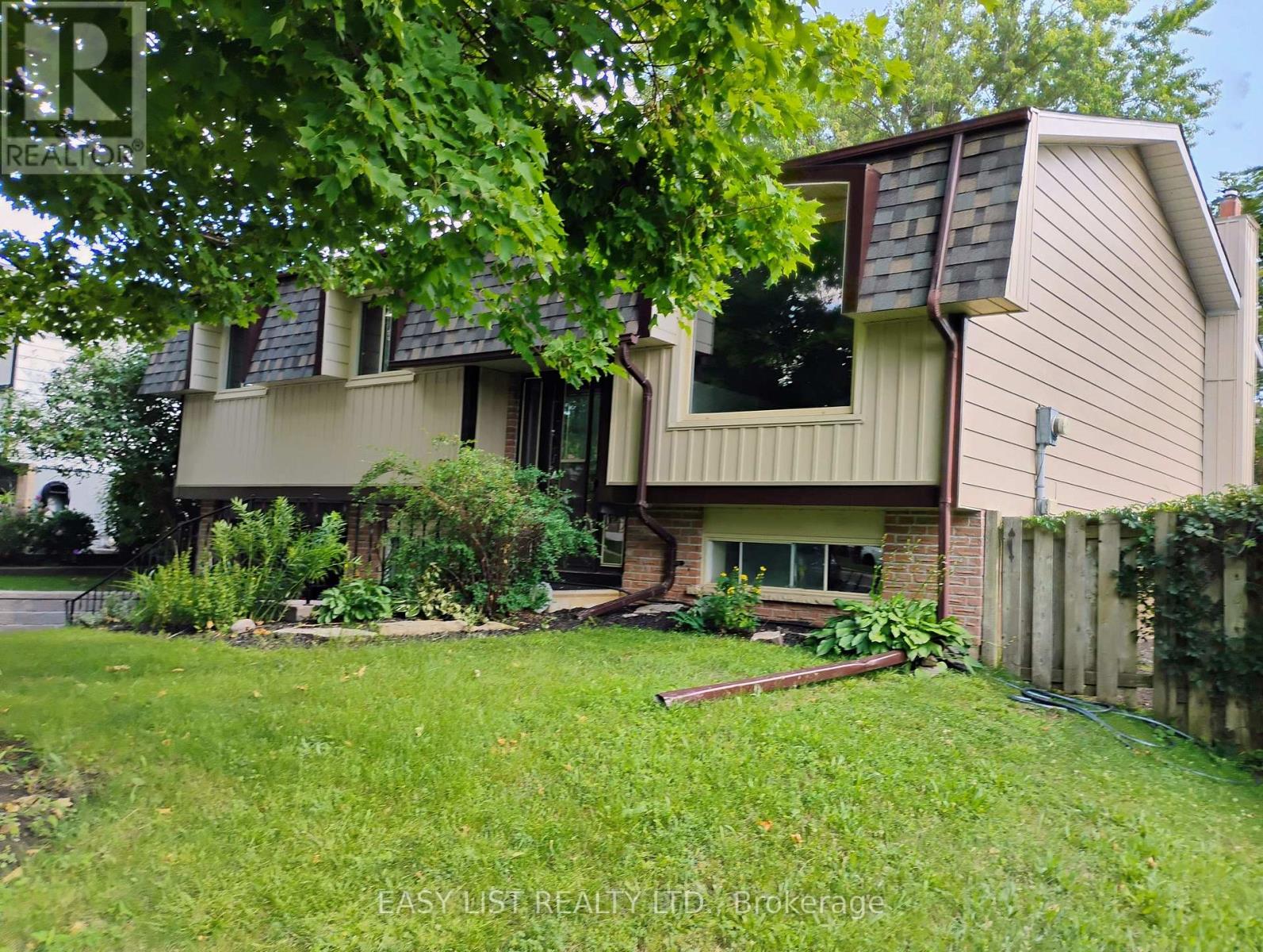 2651 MARSDALE DRIVE - 1