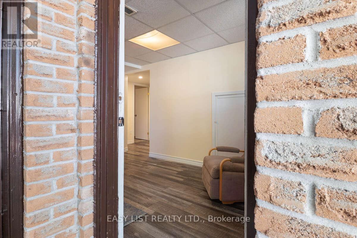 2651 MARSDALE DRIVE - 29