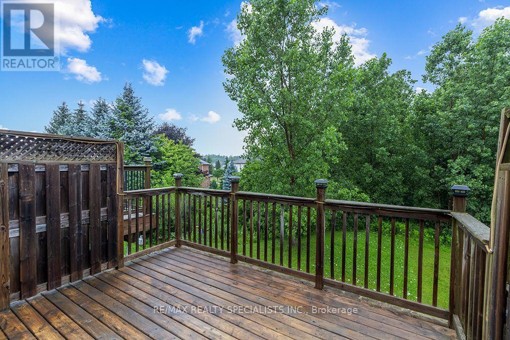 292 BRIARMEADOW DRIVE - 18
