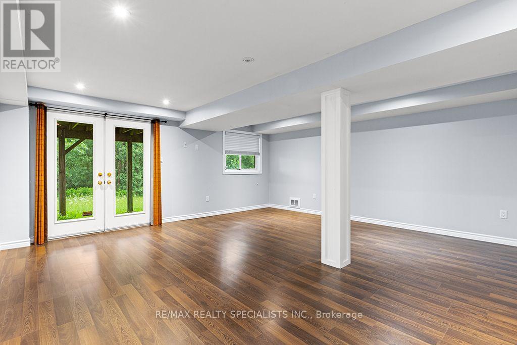 292 BRIARMEADOW DRIVE - 35