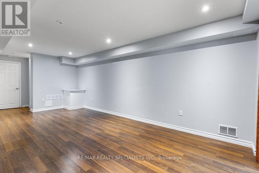 292 BRIARMEADOW DRIVE - 38