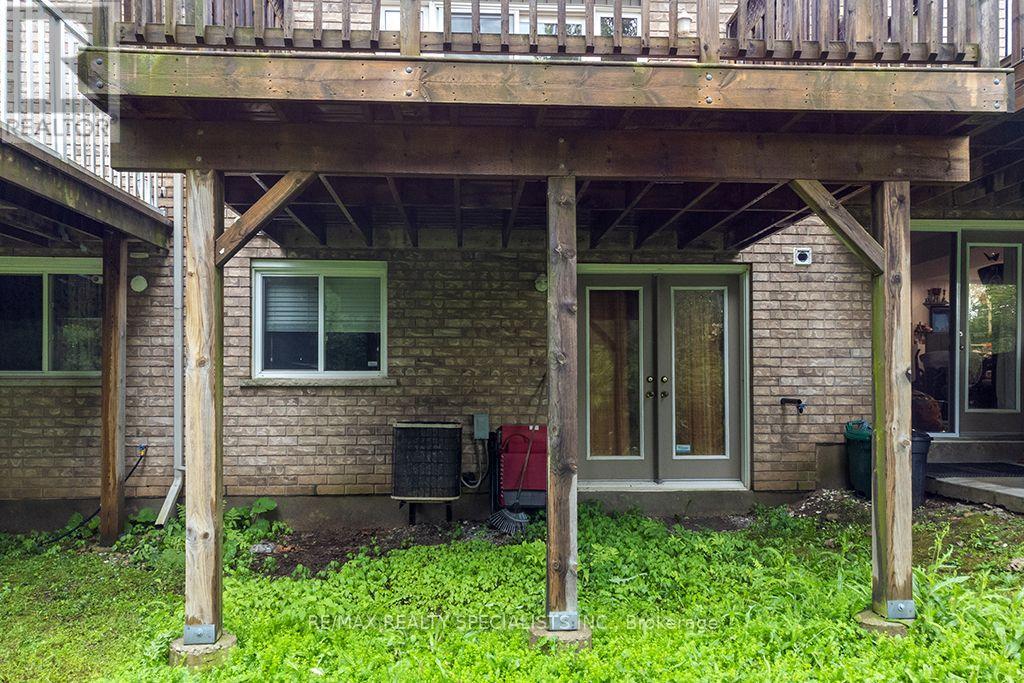 292 BRIARMEADOW DRIVE - 42