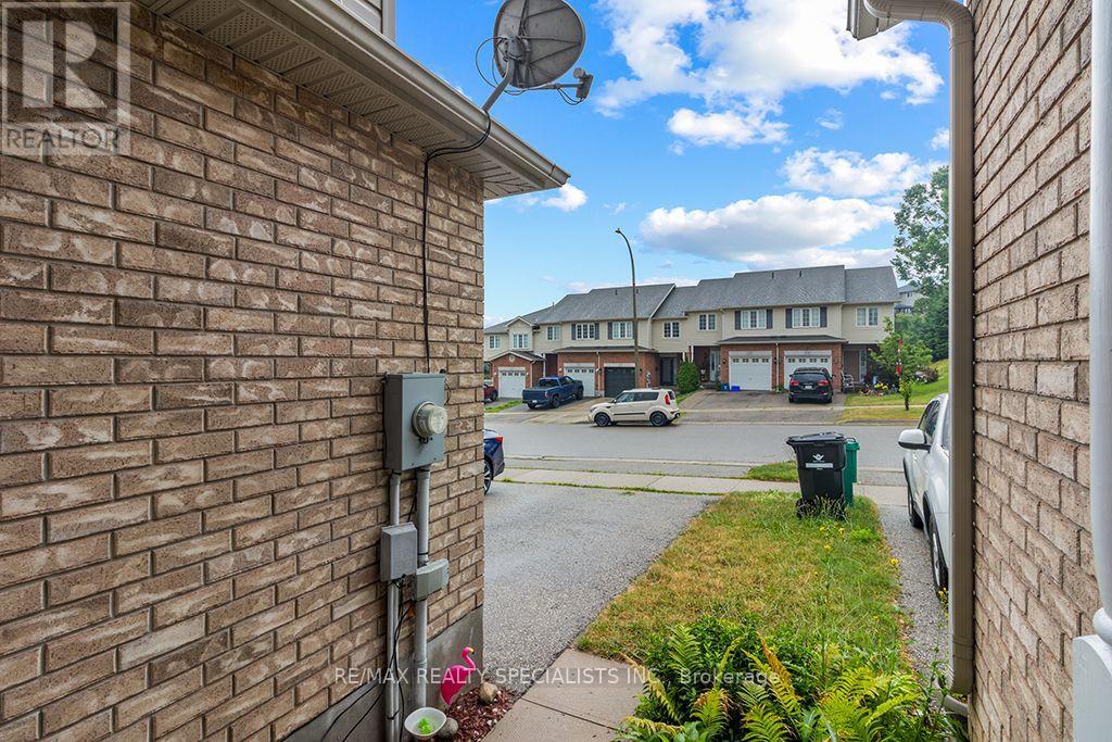 292 BRIARMEADOW DRIVE - 6