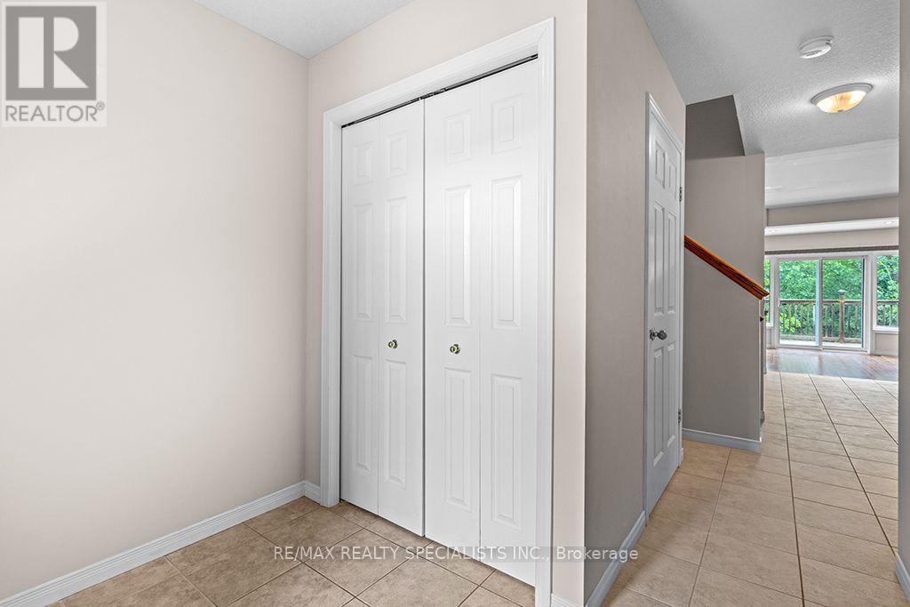 292 BRIARMEADOW DRIVE - 9