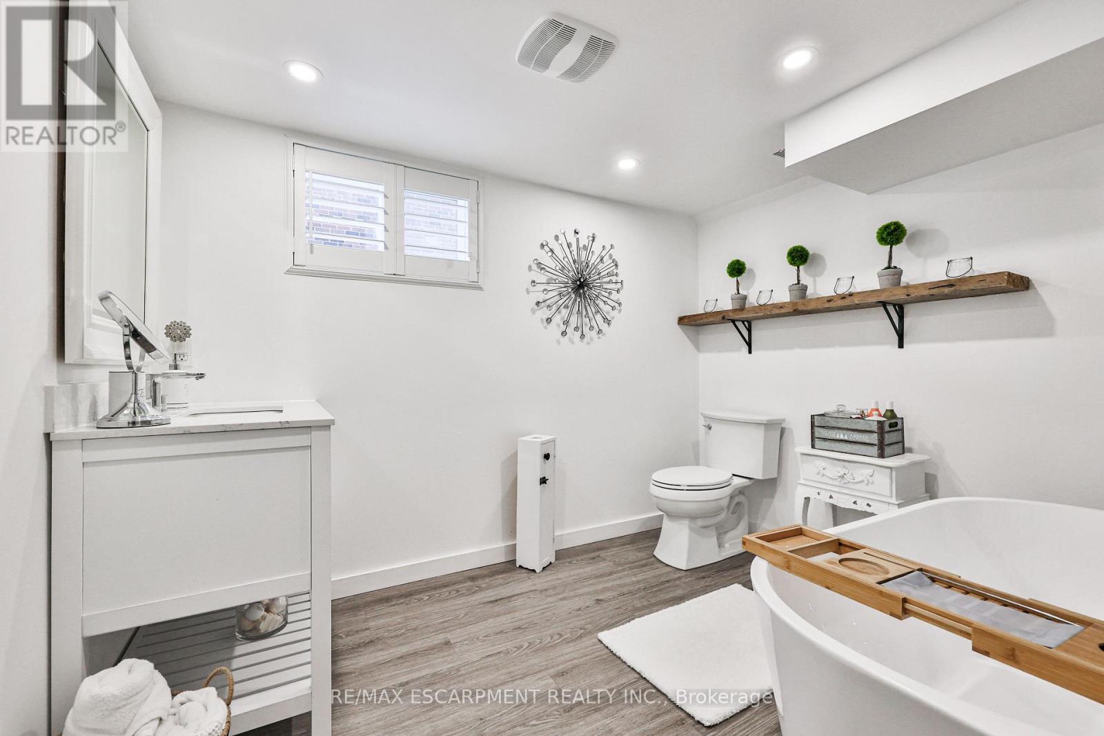 60 GALBRAITH DRIVE - 41