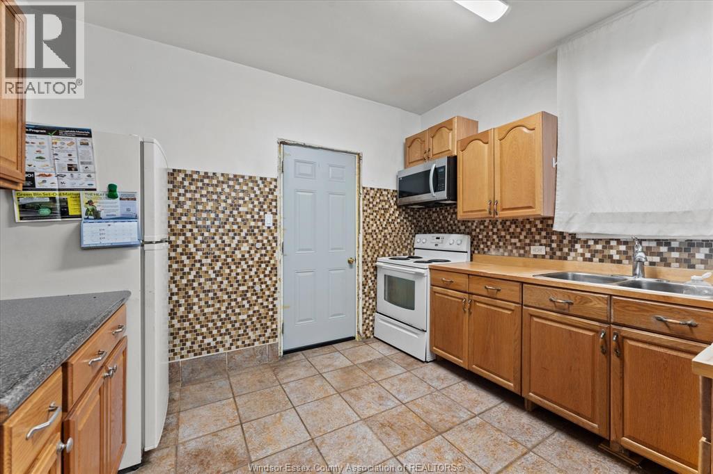 328 JOSEPHINE AVENUE - Image 13