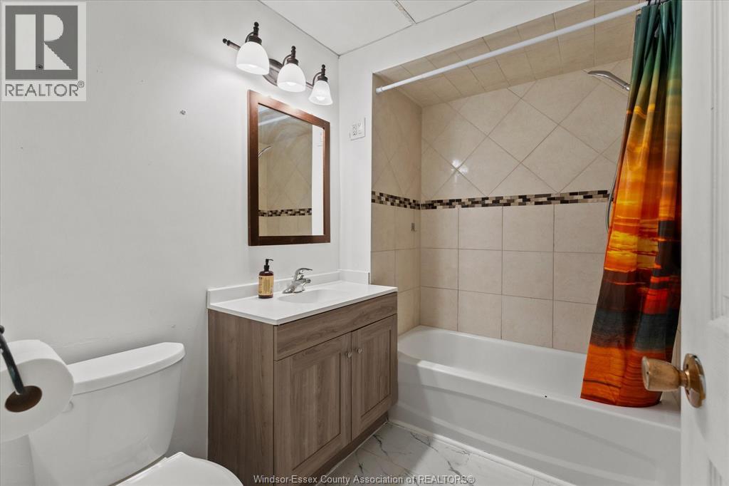328 JOSEPHINE AVENUE - 21