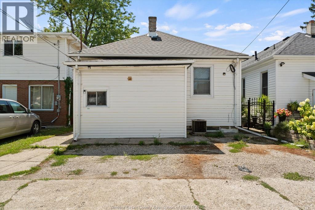 328 JOSEPHINE AVENUE - 28
