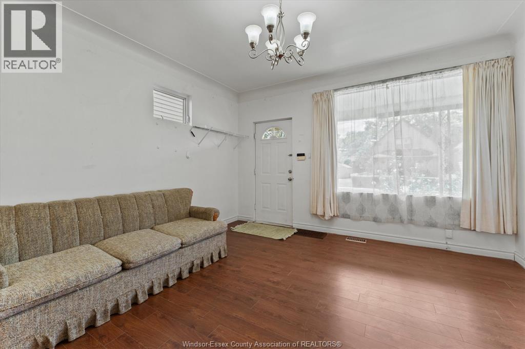 328 JOSEPHINE AVENUE - Image 8