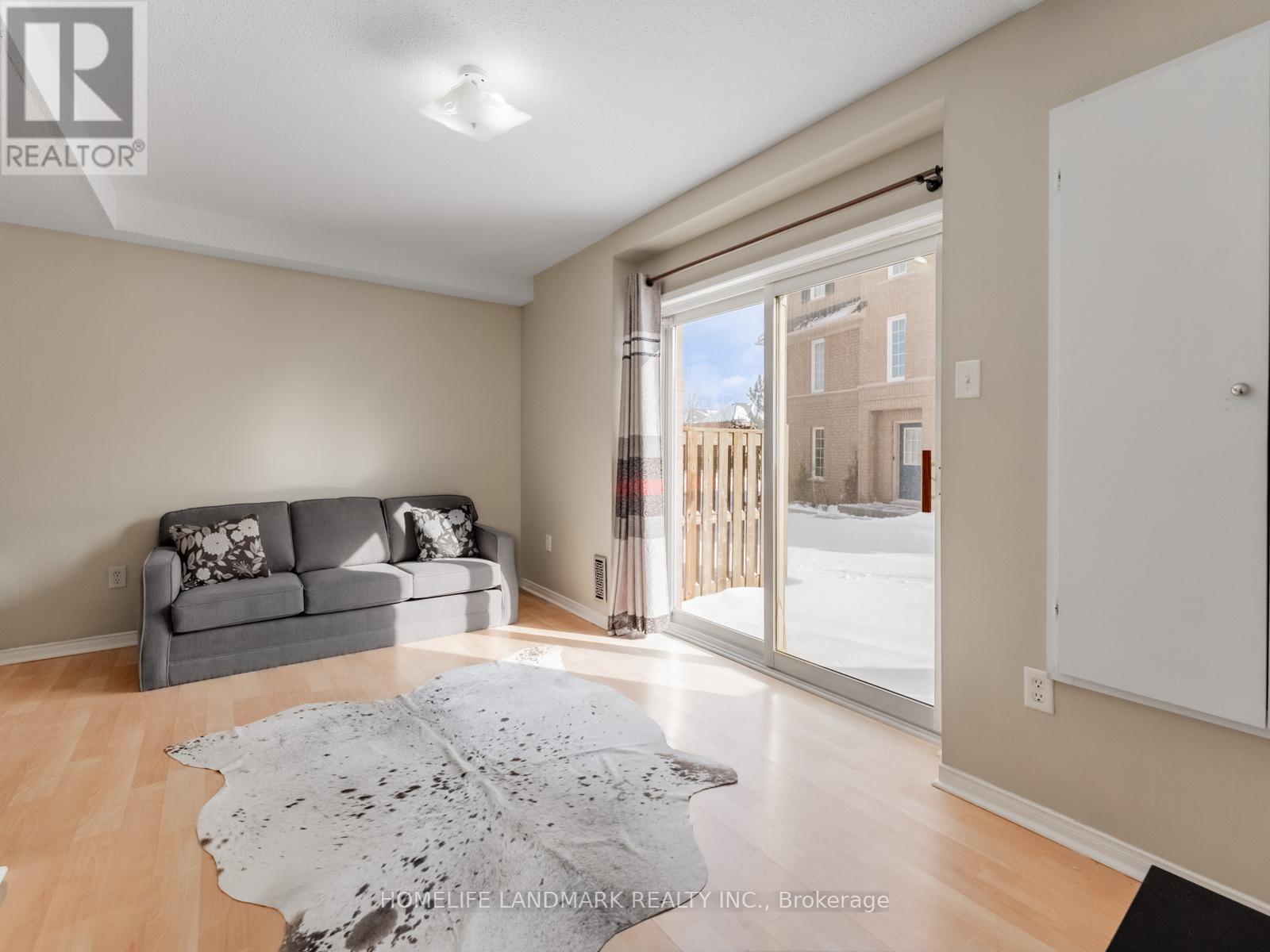 #28 4950 ALBINA WAY - 15