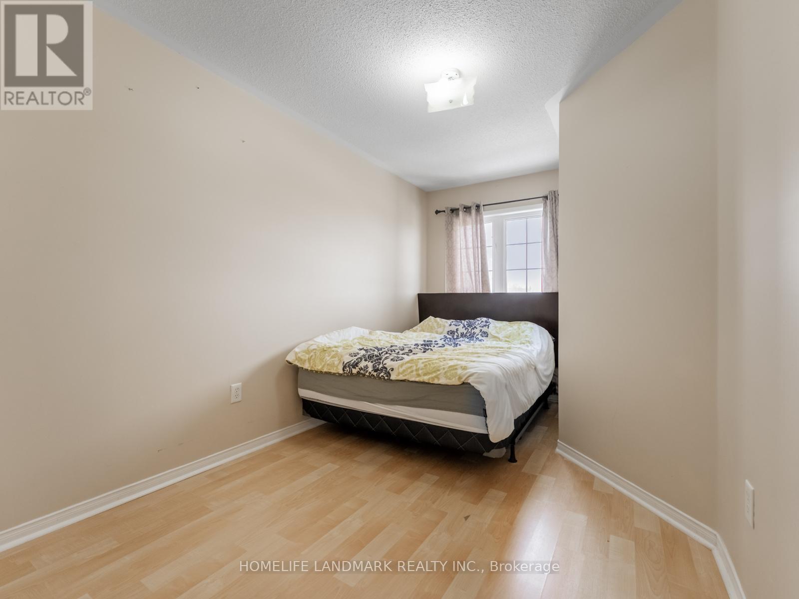 #28 4950 ALBINA WAY - 24