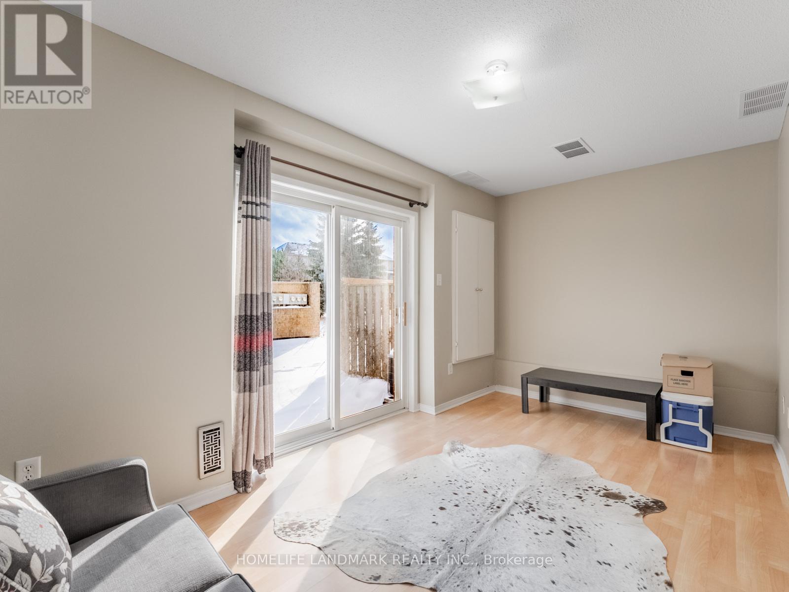 #28 4950 ALBINA WAY - 14