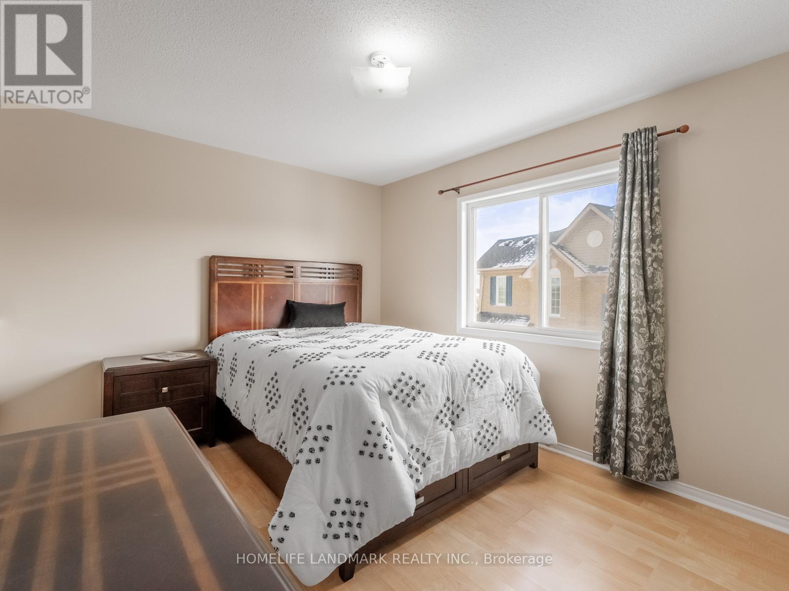#28 4950 ALBINA WAY - 21