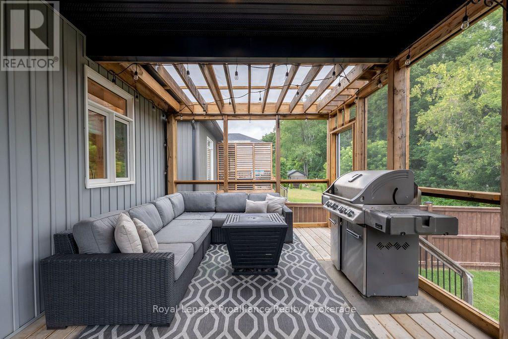 45 AMBROSIA TERRACE - 23