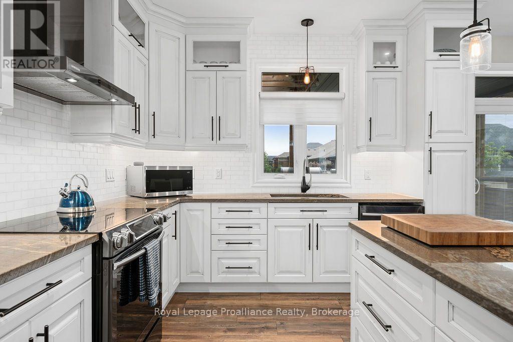 45 AMBROSIA TERRACE - 16