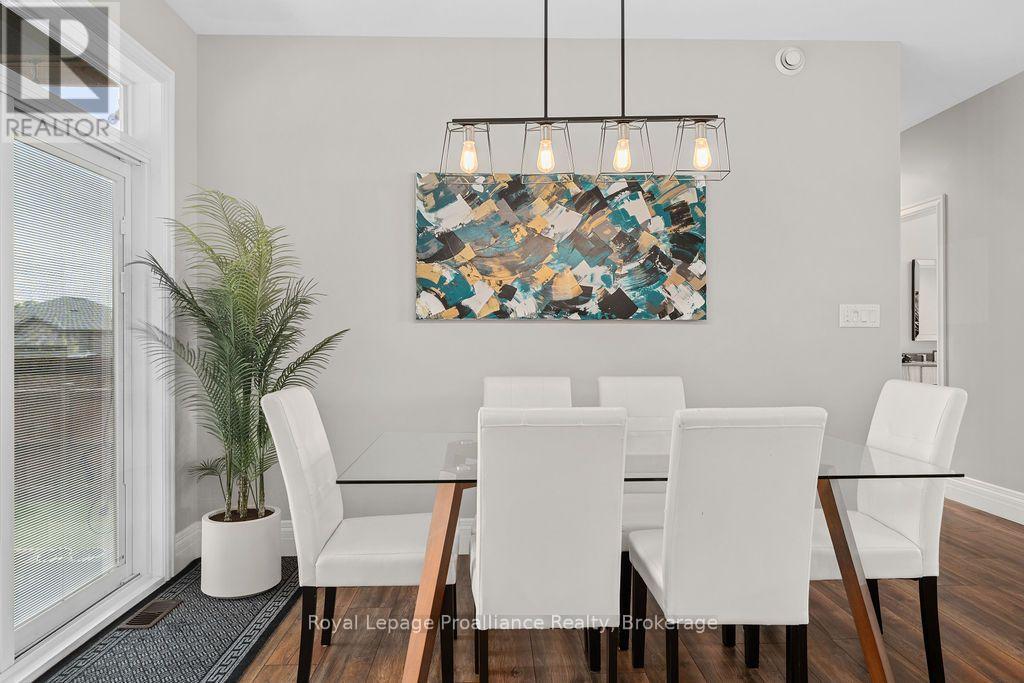 45 AMBROSIA TERRACE - 20