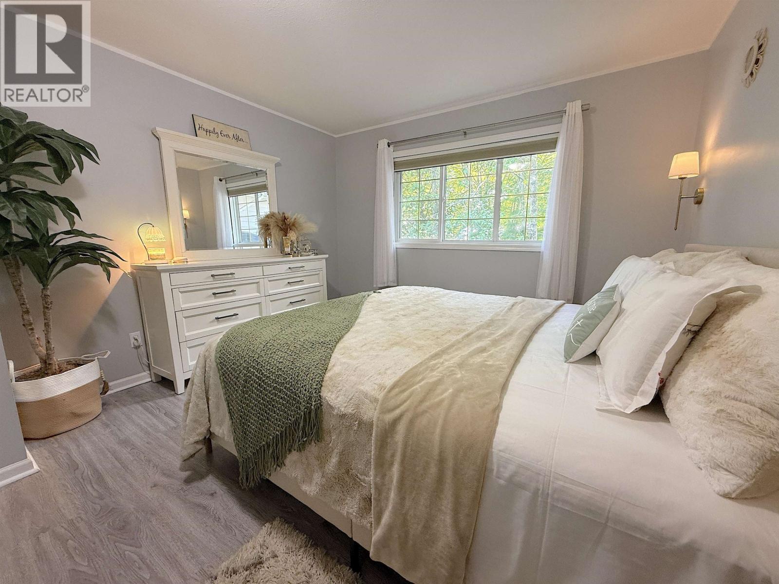 544 TAYLOR STREET - 18