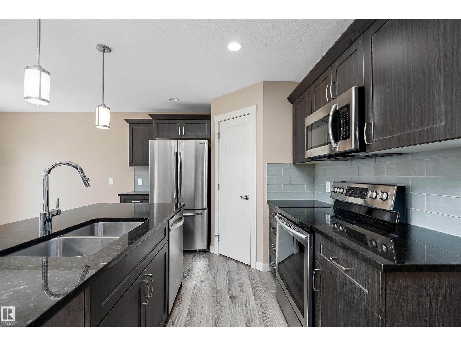 217 SUNPINE POINTE, Summerwood, Sherwood Park photo 2