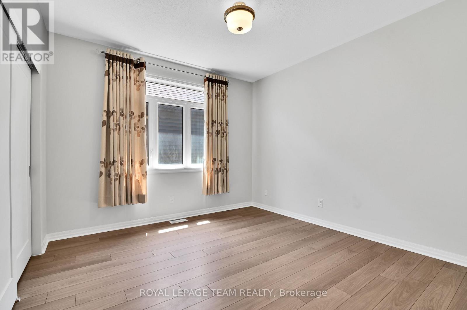House for Rent in Ottawa – 192 SOUTHBRIDGE STREET, Ottawa – By Peter Sagos - Image 29