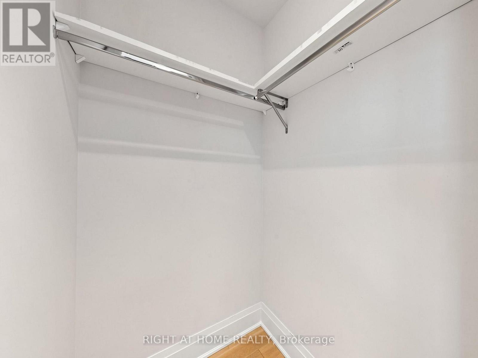 #615 280 HOWLAND AVENUE - 27