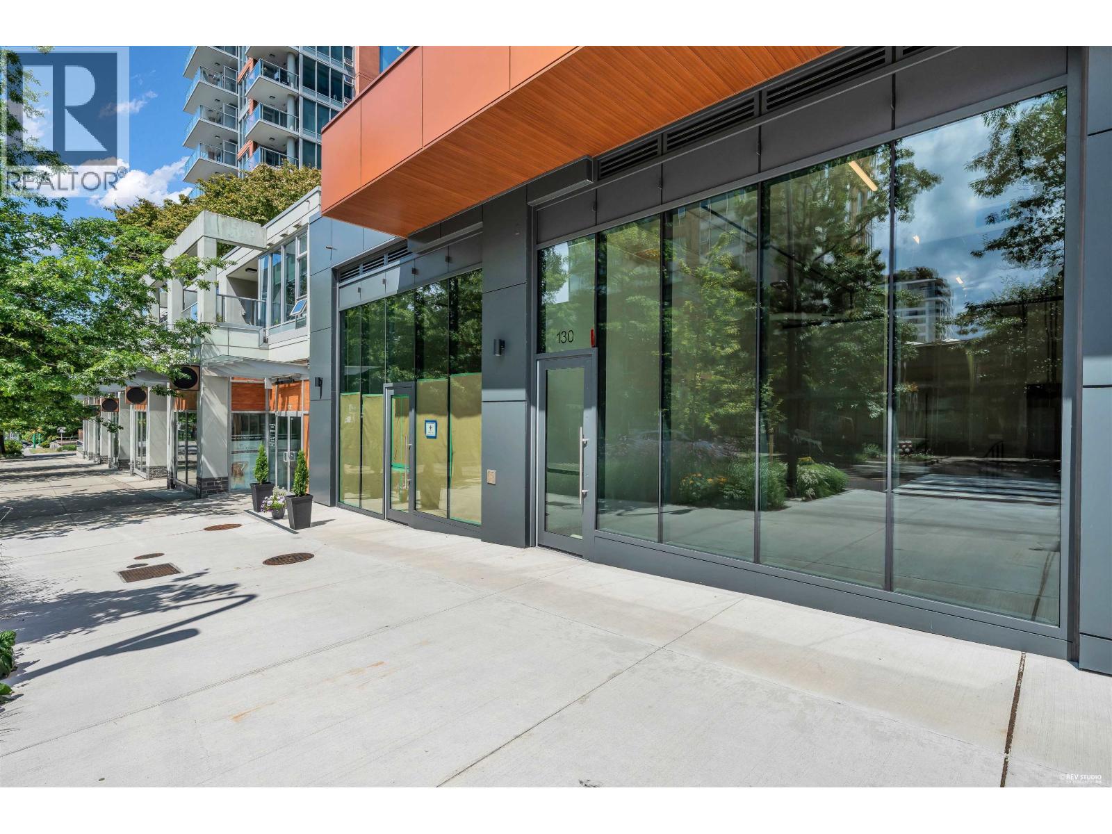 130 128 W 15TH STREET, North Vancouver