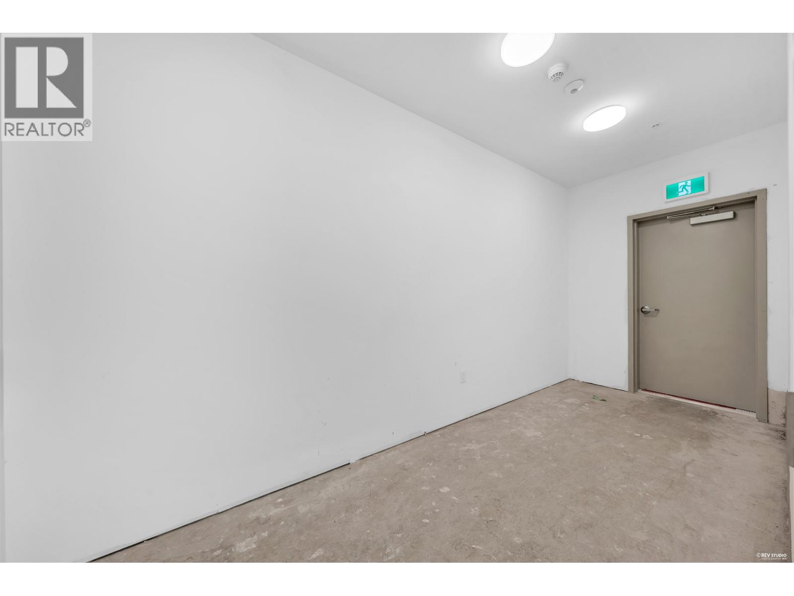 130 128 W 15TH STREET, North Vancouver