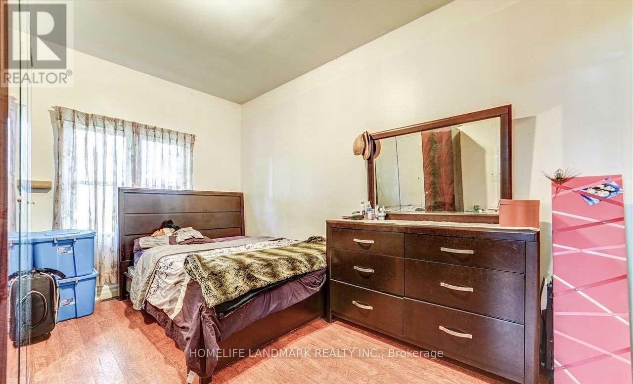 62 PETER STREET - 14