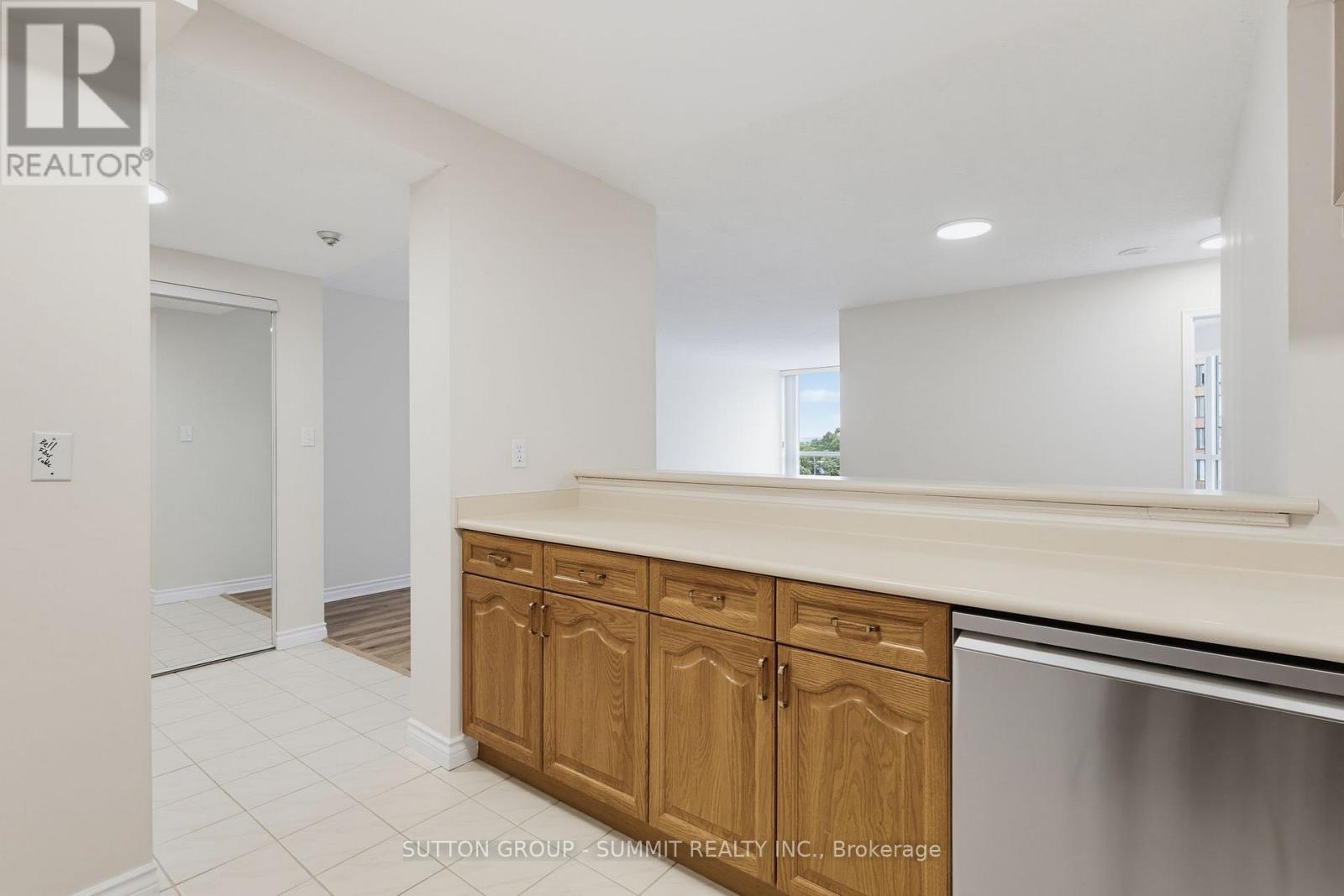 #611 1276 MAPLE CROSSING BOULEVARD - 12