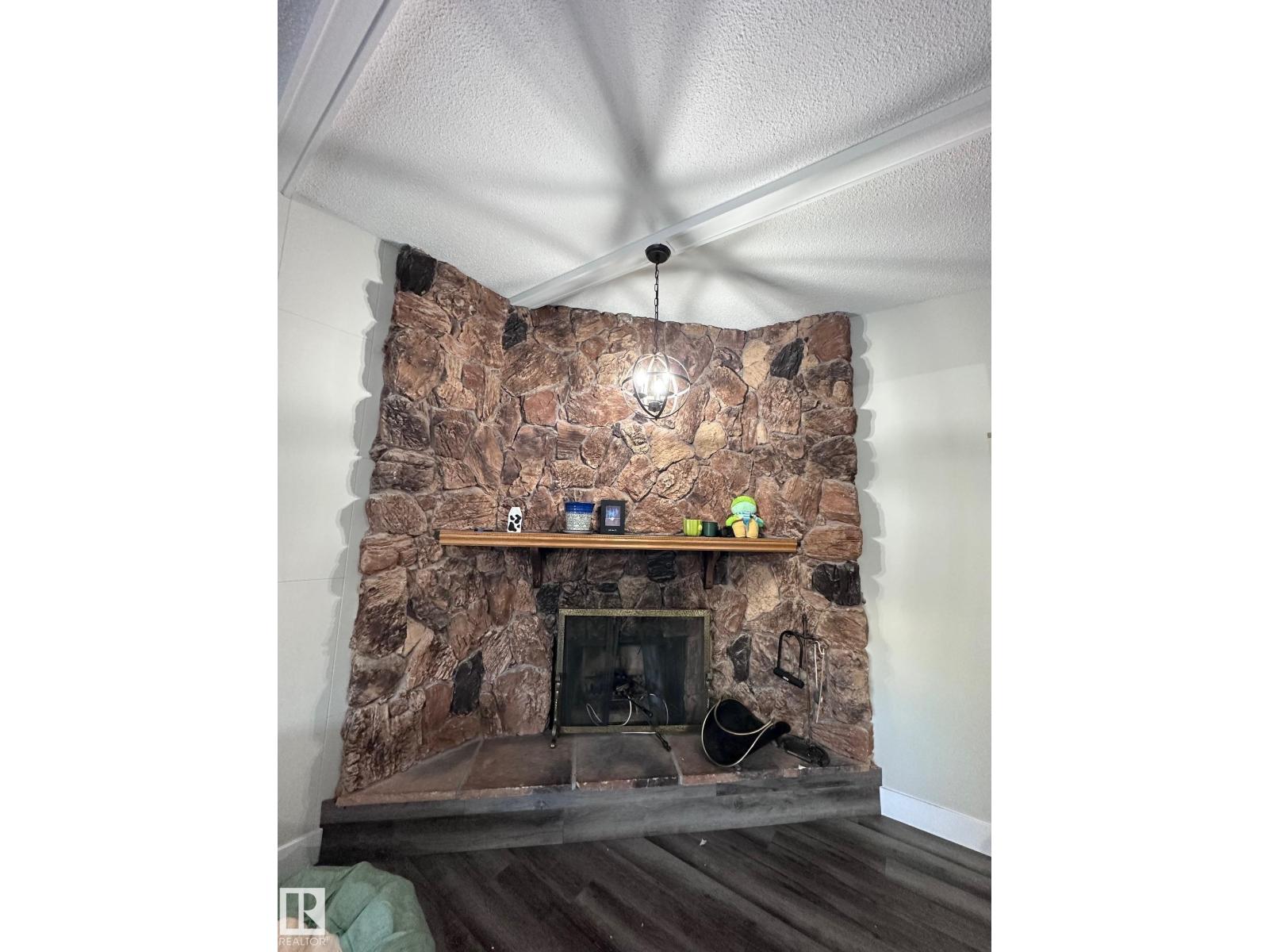 7604 7606 75 ST NW - 6