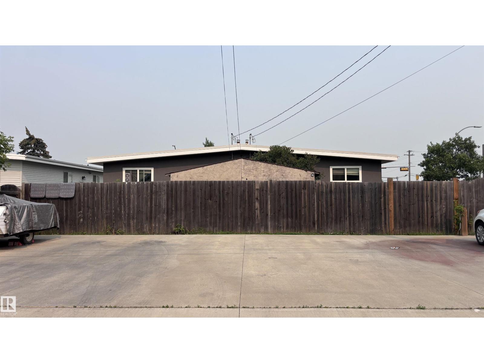 7604 7606 75 ST NW - 46
