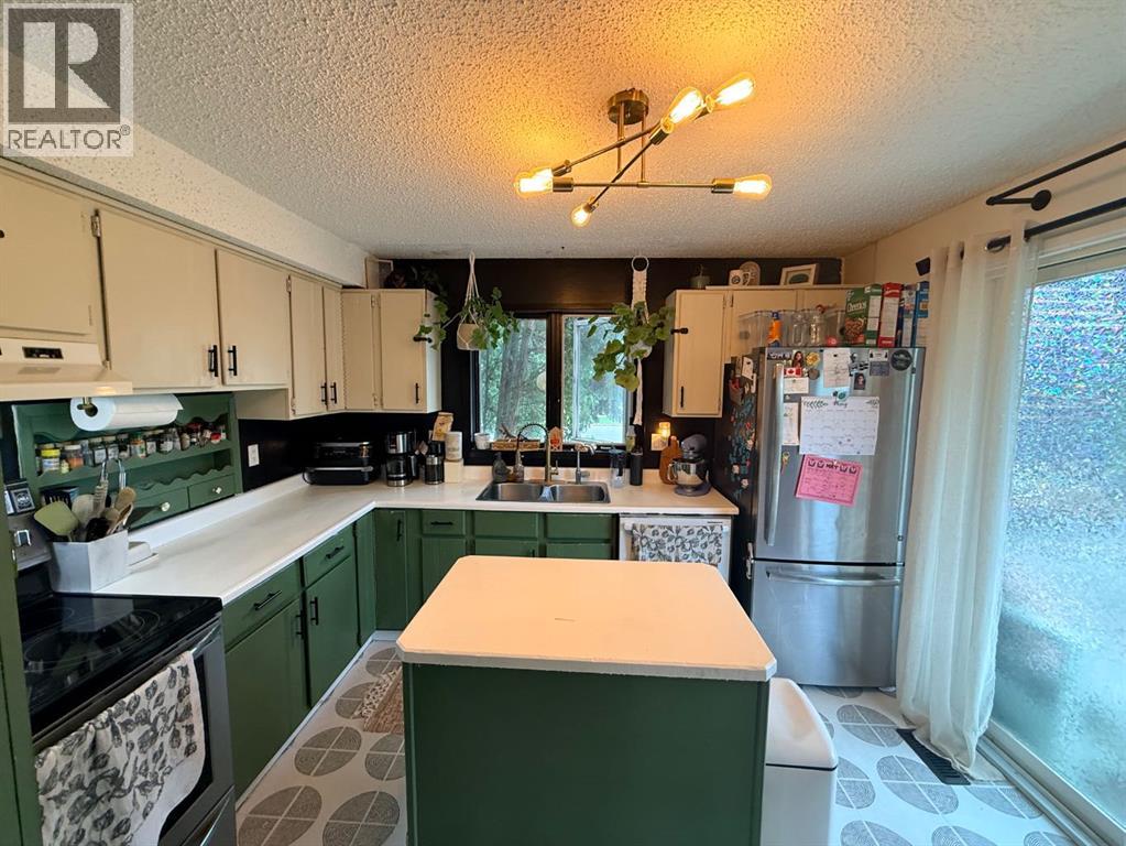 5701 31 Street, Lloydminster — photo 3