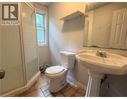 74 William Street W Unit# 3, Waterloo, ON N2L1J7 Photo 12