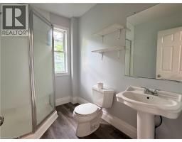 Kitchen - 74 William Street W Unit# 4, Waterloo, ON N2L1J7 Photo 9