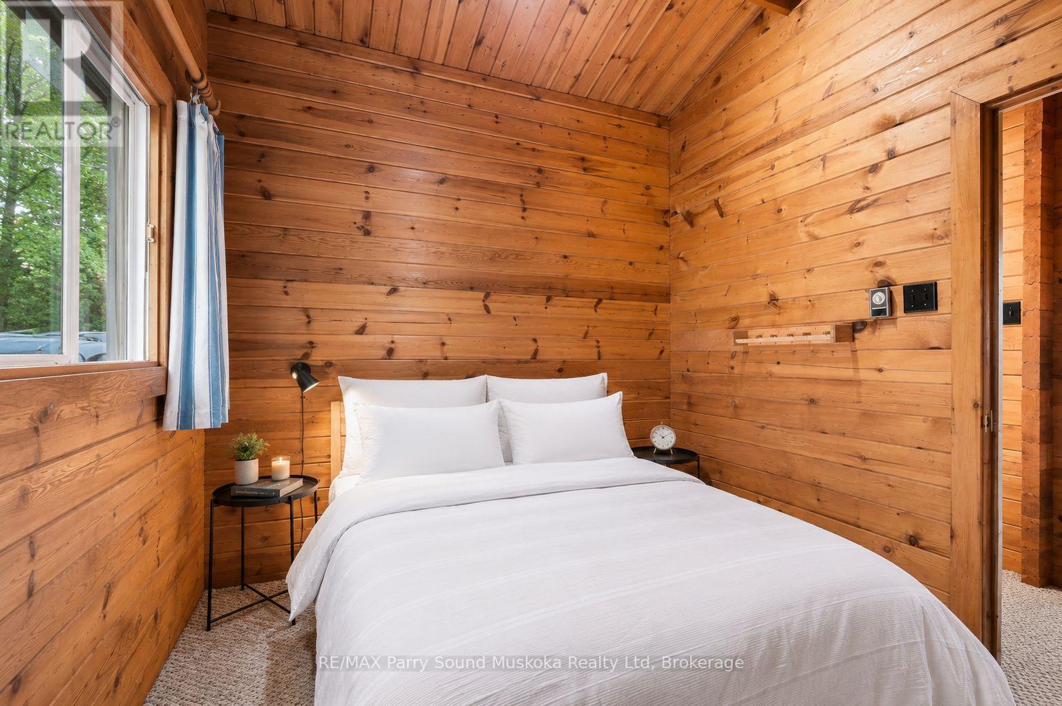708 PARADISE LANE - Image 21