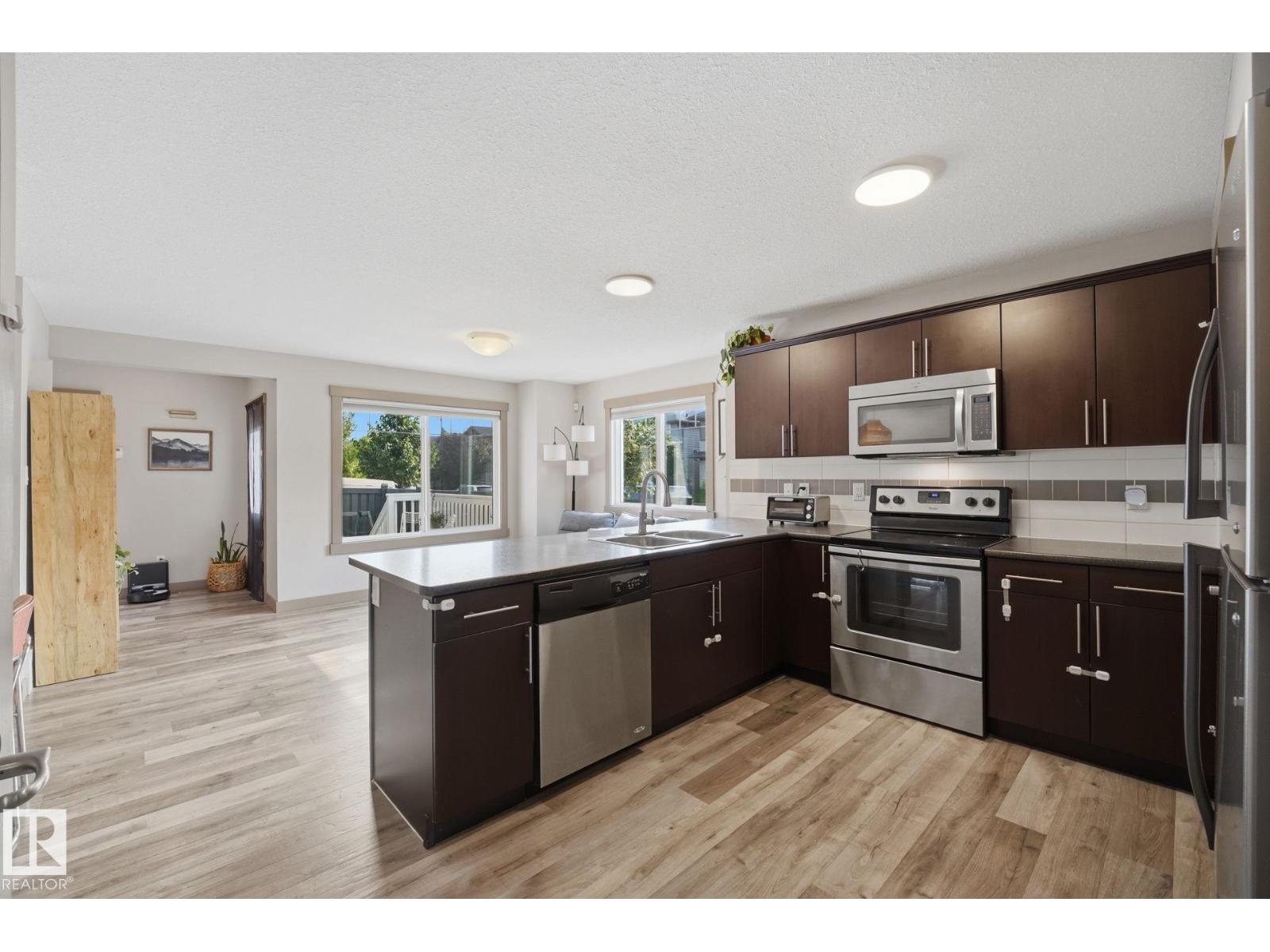 17621 10 AV SW - 7