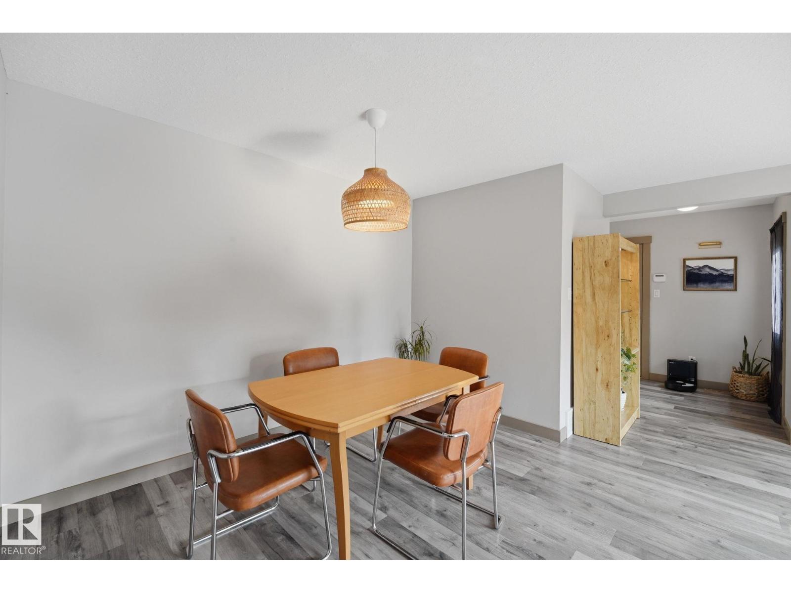 17621 10 AV SW - 12