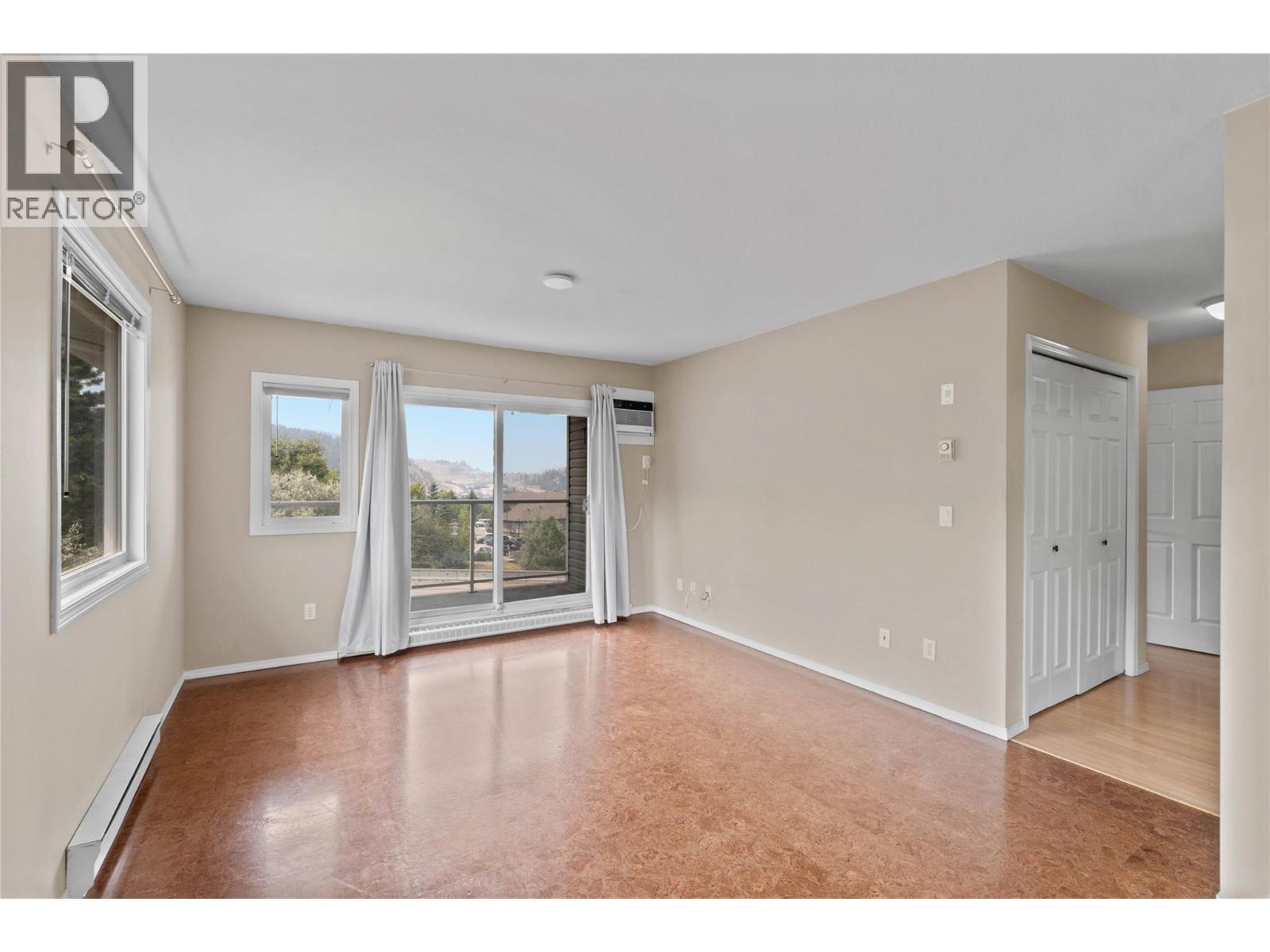 #413 1170 HUGH ALLAN Drive - 2